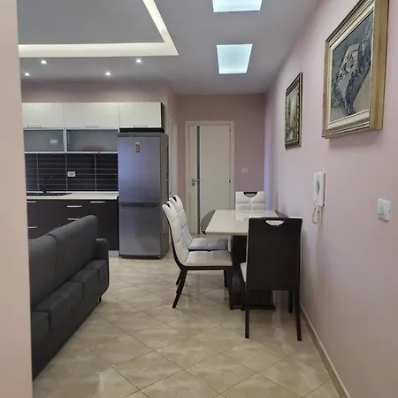 Center Luxury *